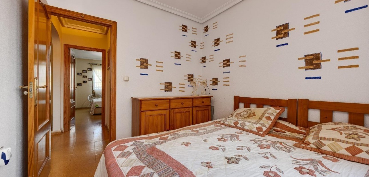 Sale - Bungalow -
Orihuela Costa - Lomas de Cabo Roig