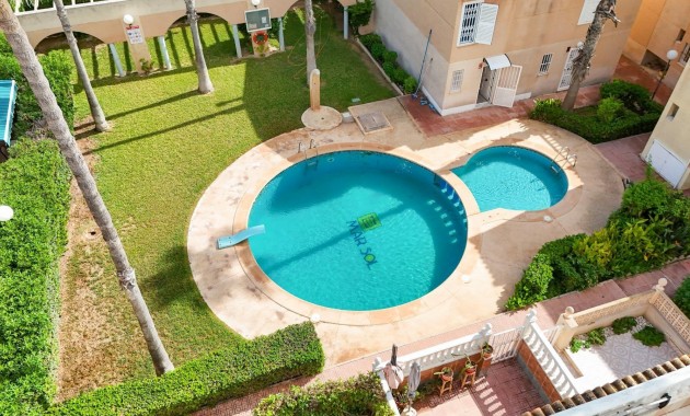 Sale - Apartment / flat -
Torrevieja - Los Frutales