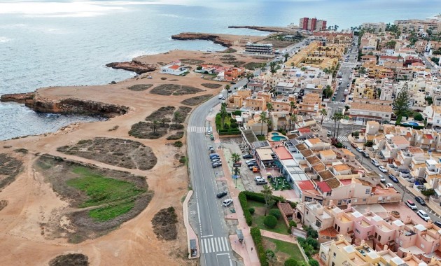 Sale - Apartment / flat -
Torrevieja - Los Frutales
