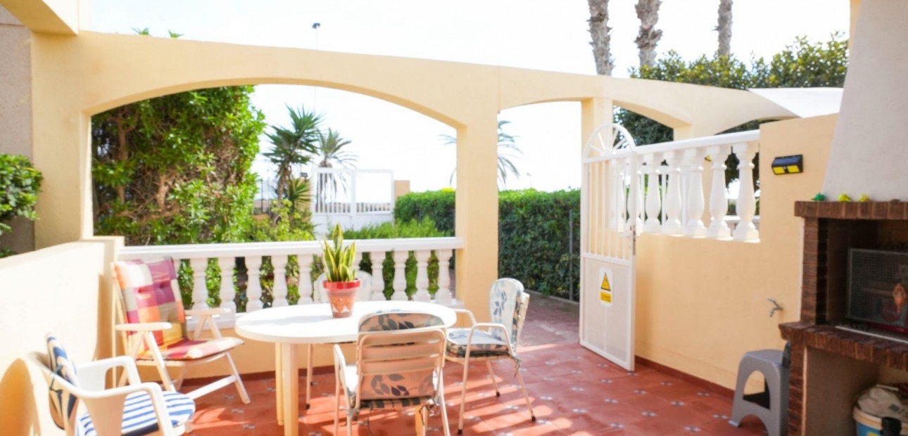 Sale - Apartment / flat -
Torrevieja - Los Frutales