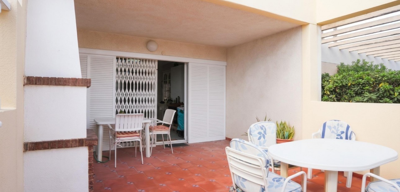 Sale - Apartment / flat -
Torrevieja - Los Frutales
