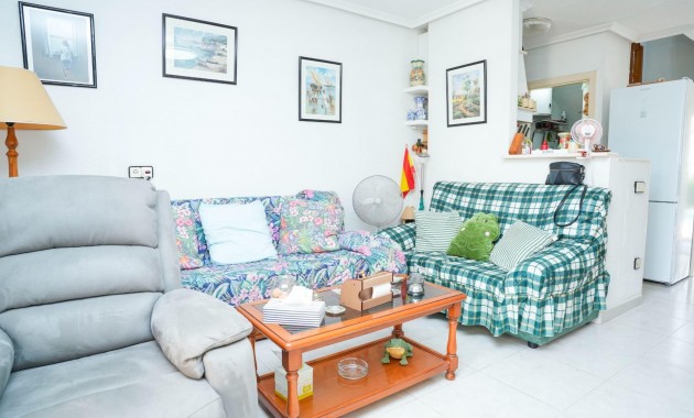 Sale - Apartment / flat -
Torrevieja - Los Frutales