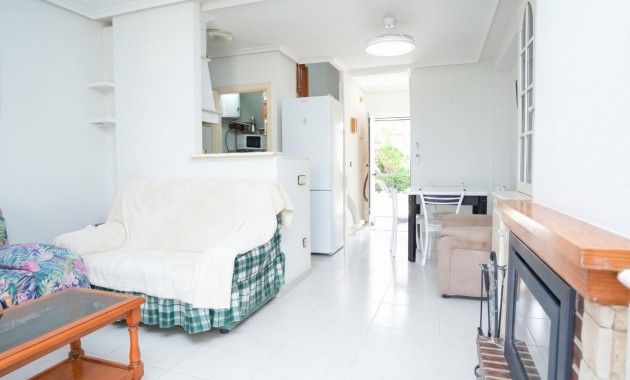 Sale - Apartment / flat -
Torrevieja - Los Frutales