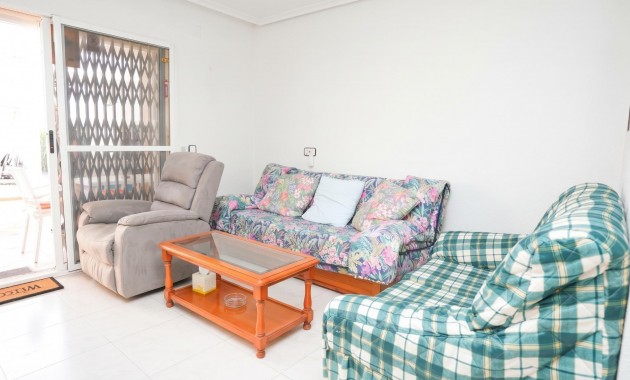 Sale - Apartment / flat -
Torrevieja - Los Frutales