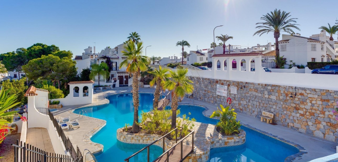 Sale - Bungalow -
Orihuela Costa - Las Filipinas