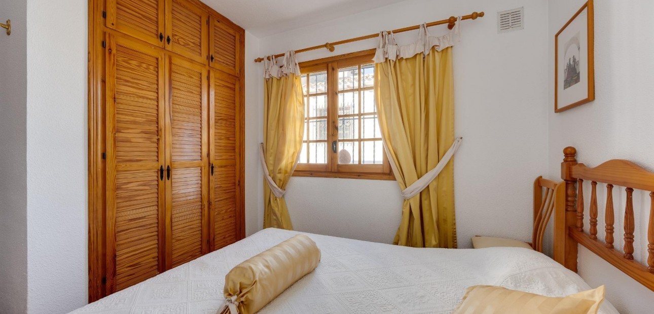 Sale - Bungalow -
Orihuela Costa - Las Filipinas