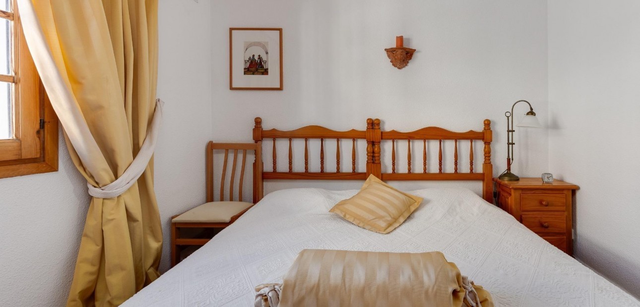 Sale - Bungalow -
Orihuela Costa - Las Filipinas