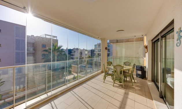 Sale - Apartment / flat -
Orihuela Costa - Los Dolses
