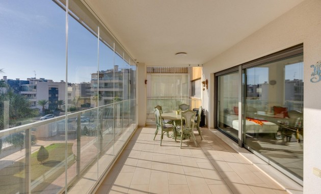 Sale - Apartment / flat -
Orihuela Costa - Los Dolses