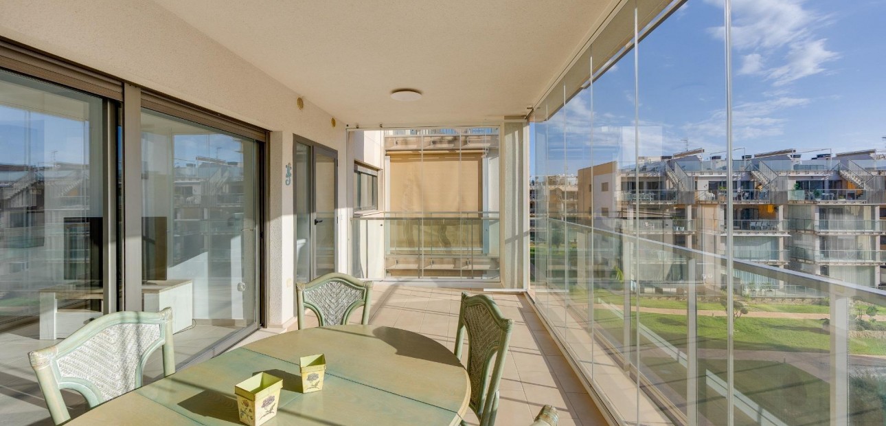 Sale - Apartment / flat -
Orihuela Costa - Los Dolses