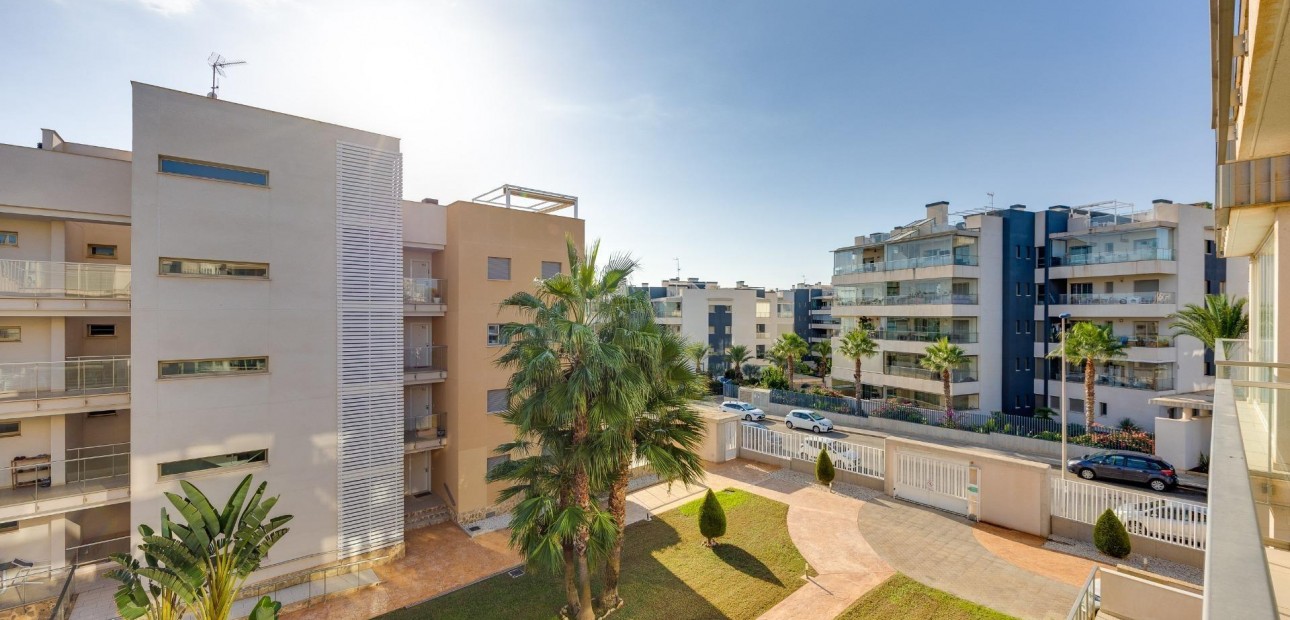 Sale - Apartment / flat -
Orihuela Costa - Los Dolses