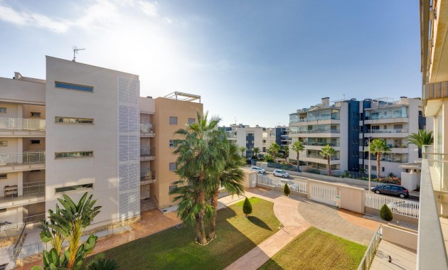 Sale - Apartment / flat -
Orihuela Costa - Los Dolses
