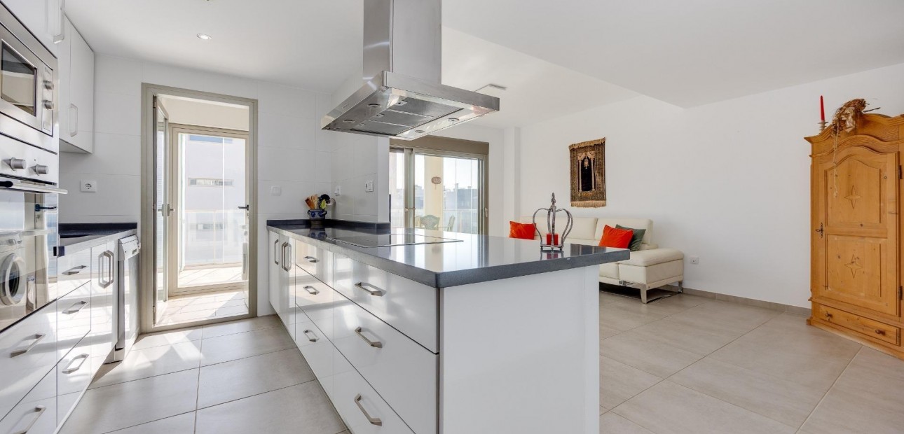 Sale - Apartment / flat -
Orihuela Costa - Los Dolses