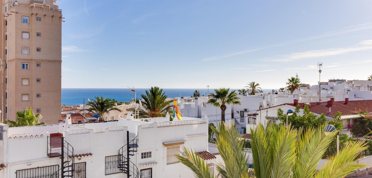 Sale - Apartment / flat -
Torrevieja - Torreblanca
