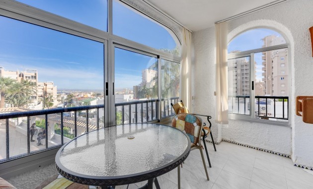 Sale - Apartment / flat -
Torrevieja - Torreblanca