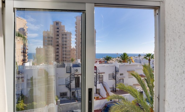 Sale - Apartment / flat -
Torrevieja - Torreblanca