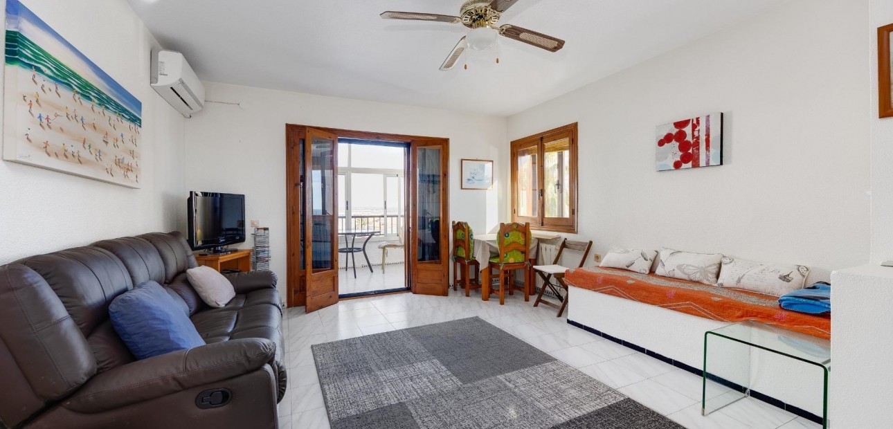 Sale - Apartment / flat -
Torrevieja - Torreblanca