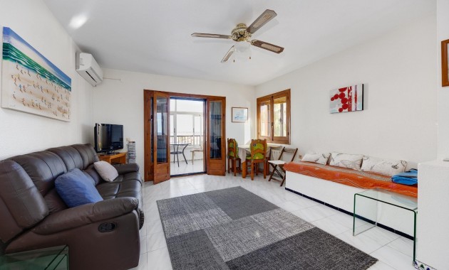 Sale - Apartment / flat -
Torrevieja - Torreblanca