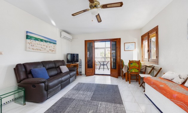 Sale - Apartment / flat -
Torrevieja - Torreblanca