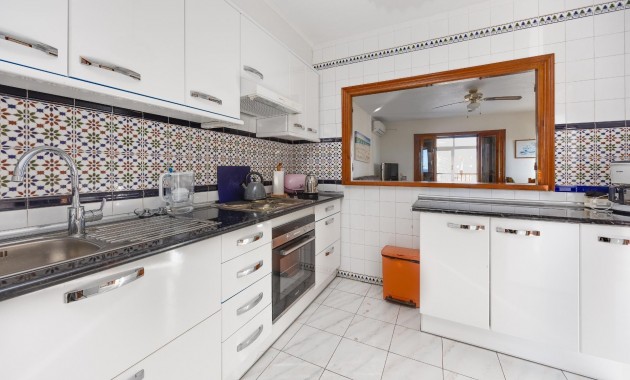 Sale - Apartment / flat -
Torrevieja - Torreblanca