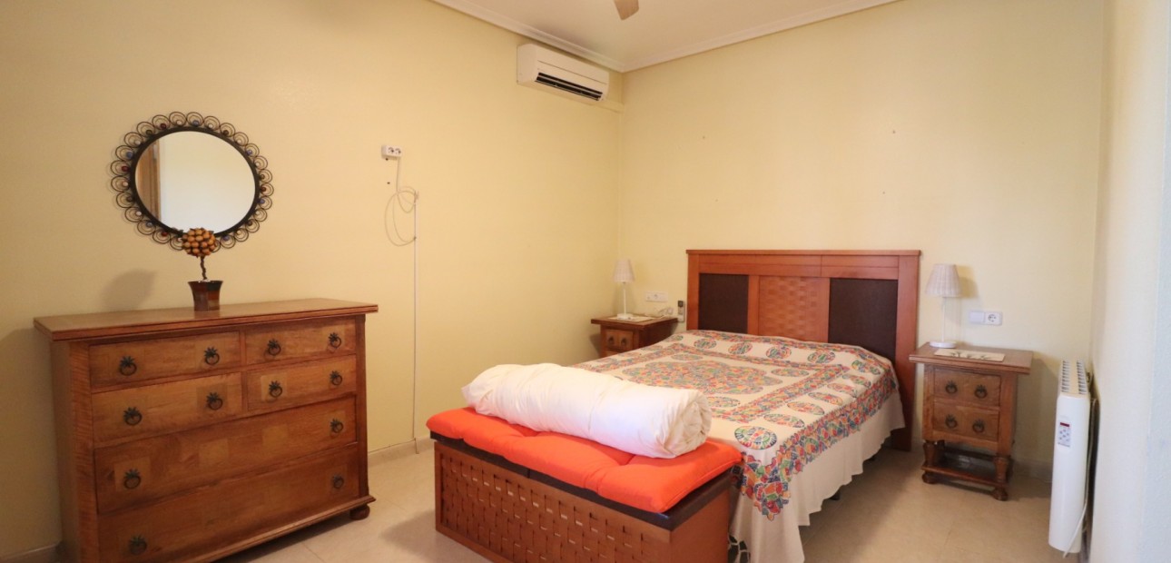 Sale - Country Property -
Catral - Catral - Country