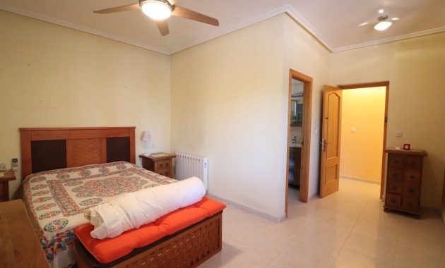Sale - Country Property -
Catral - Catral - Country
