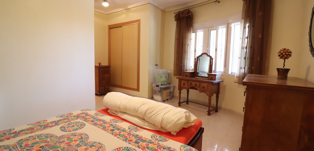 Sale - Country Property -
Catral - Catral - Country