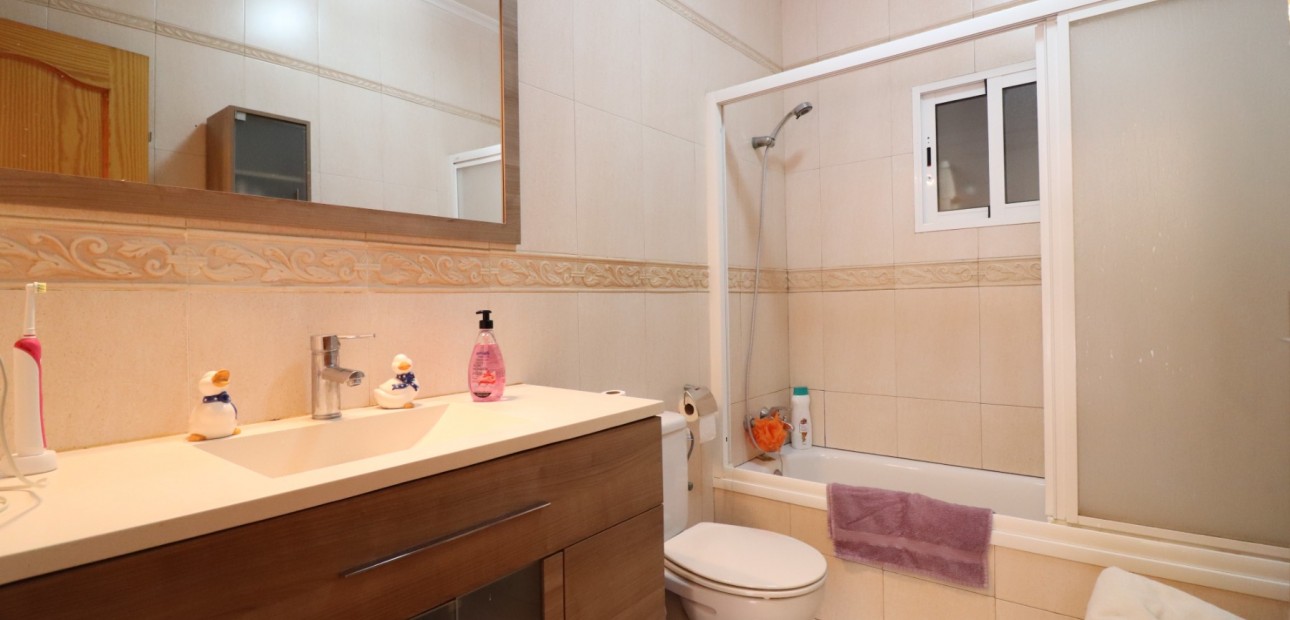 Sale - Country Property -
Catral - Catral - Country