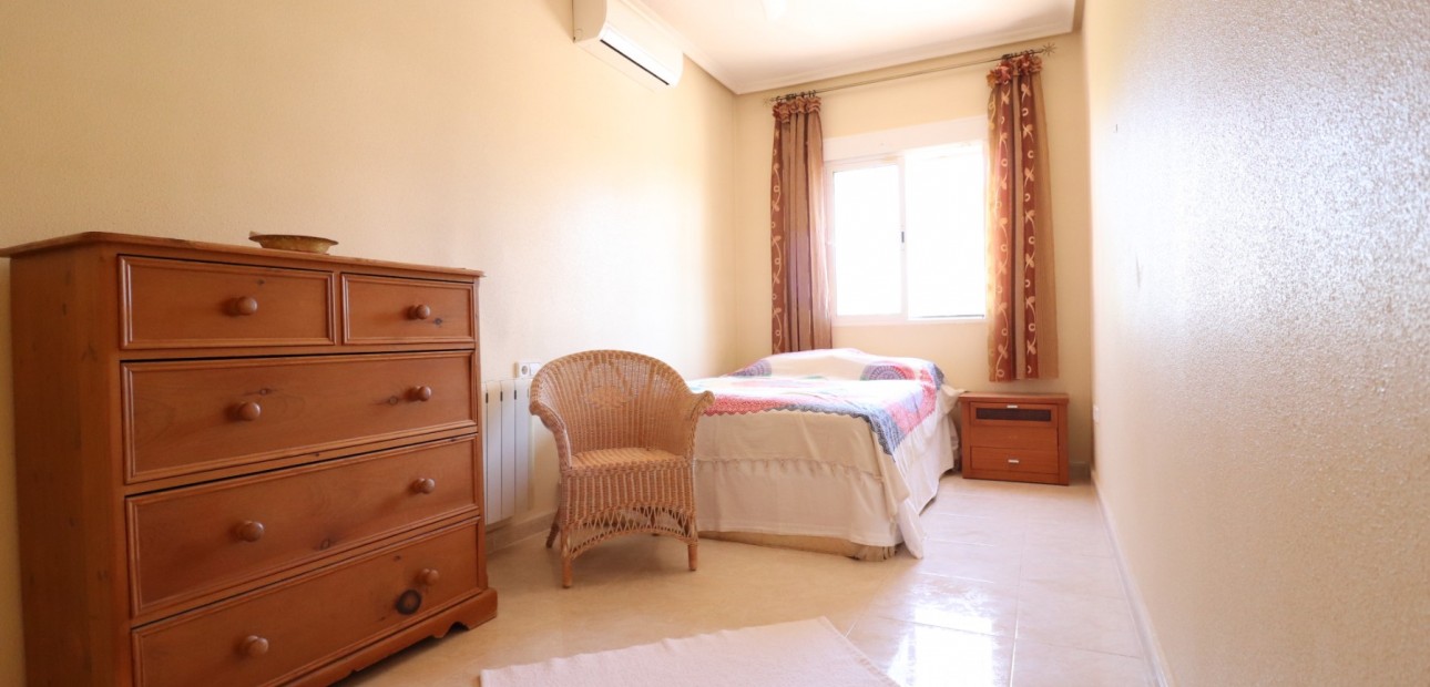 Sale - Country Property -
Catral - Catral - Country