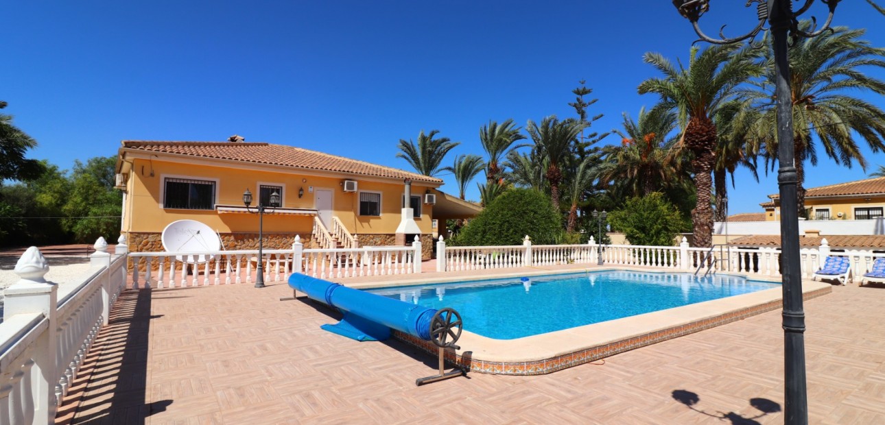 Sale - Country Property -
Catral - Catral - Country
