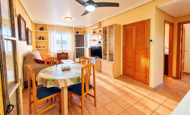 Sale - Apartment / flat -
Torrevieja - Torreblanca
