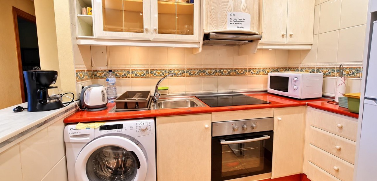 Sale - Apartment / flat -
Torrevieja - Torreblanca