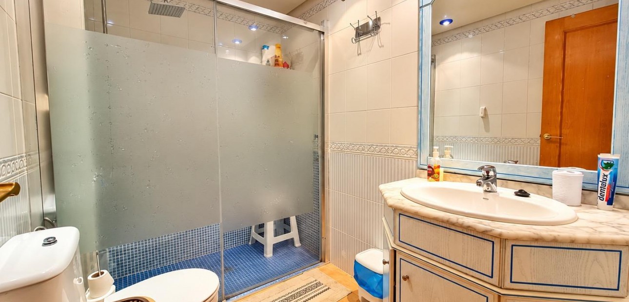 Sale - Apartment / flat -
Torrevieja - Torreblanca
