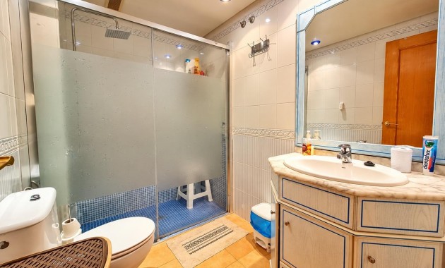 Sale - Apartment / flat -
Torrevieja - Torreblanca