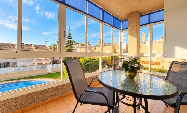 Sale - Apartment / flat -
Torrevieja - Torreblanca