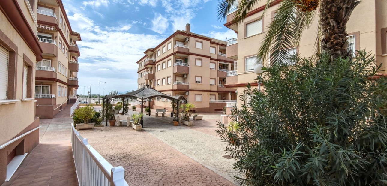 Sale - Apartment / flat -
Algorfa - Algorfa - Village