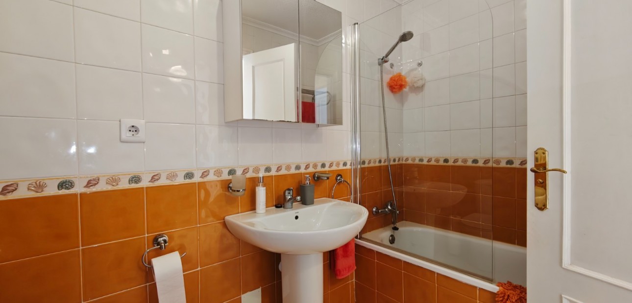 Sale - Apartment / flat -
Algorfa - Algorfa - Village