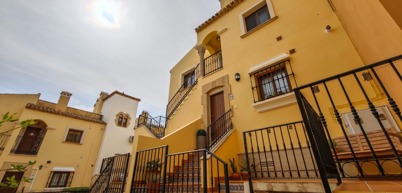 Sale - Apartment / flat -
Algorfa - La Finca Golf Resort
