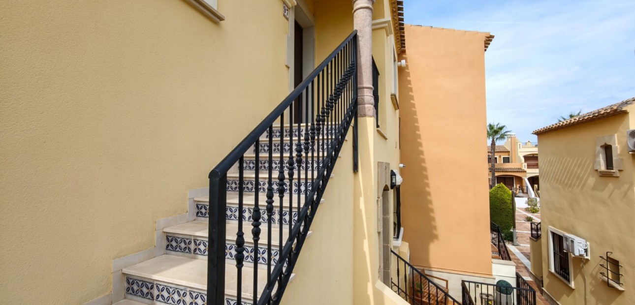 Sale - Apartment / flat -
Algorfa - La Finca Golf Resort