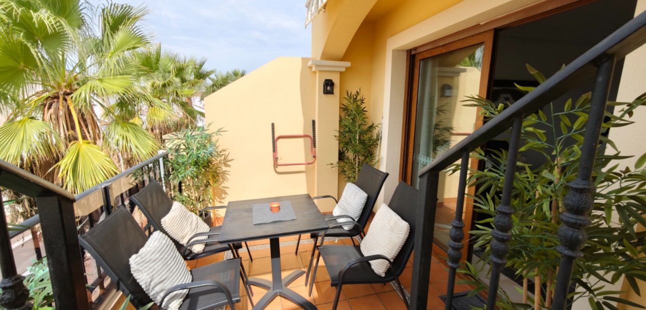 Sale - Apartment / flat -
Algorfa - La Finca Golf Resort