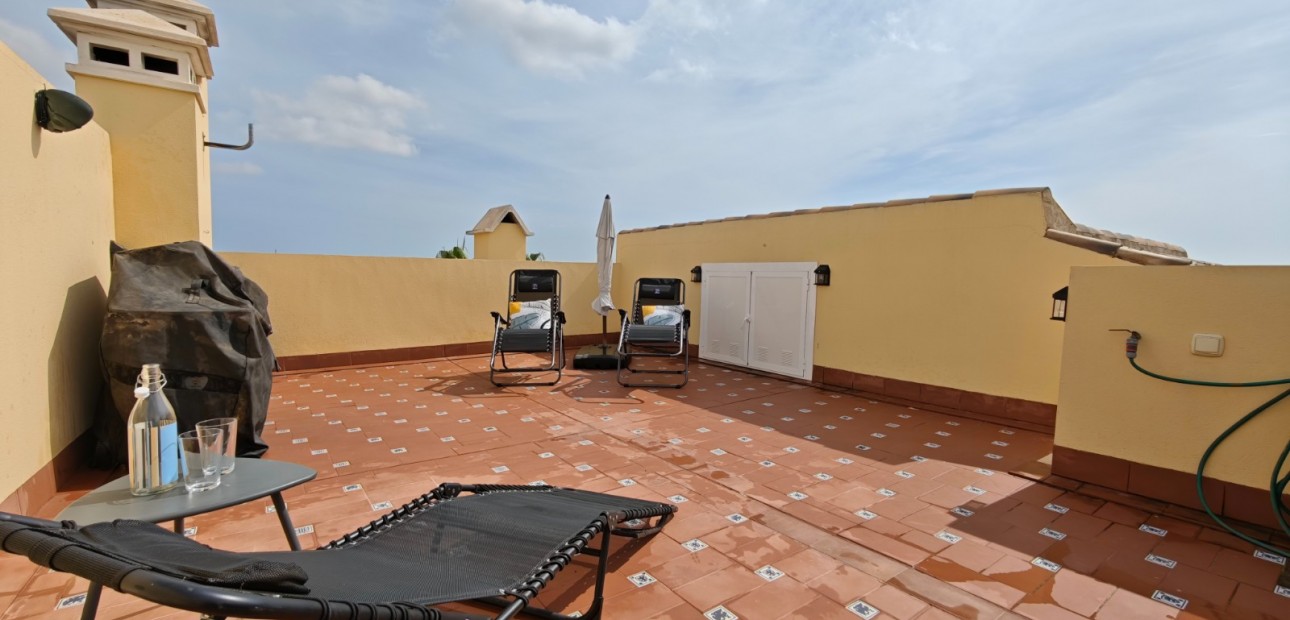 Sale - Apartment / flat -
Algorfa - La Finca Golf Resort