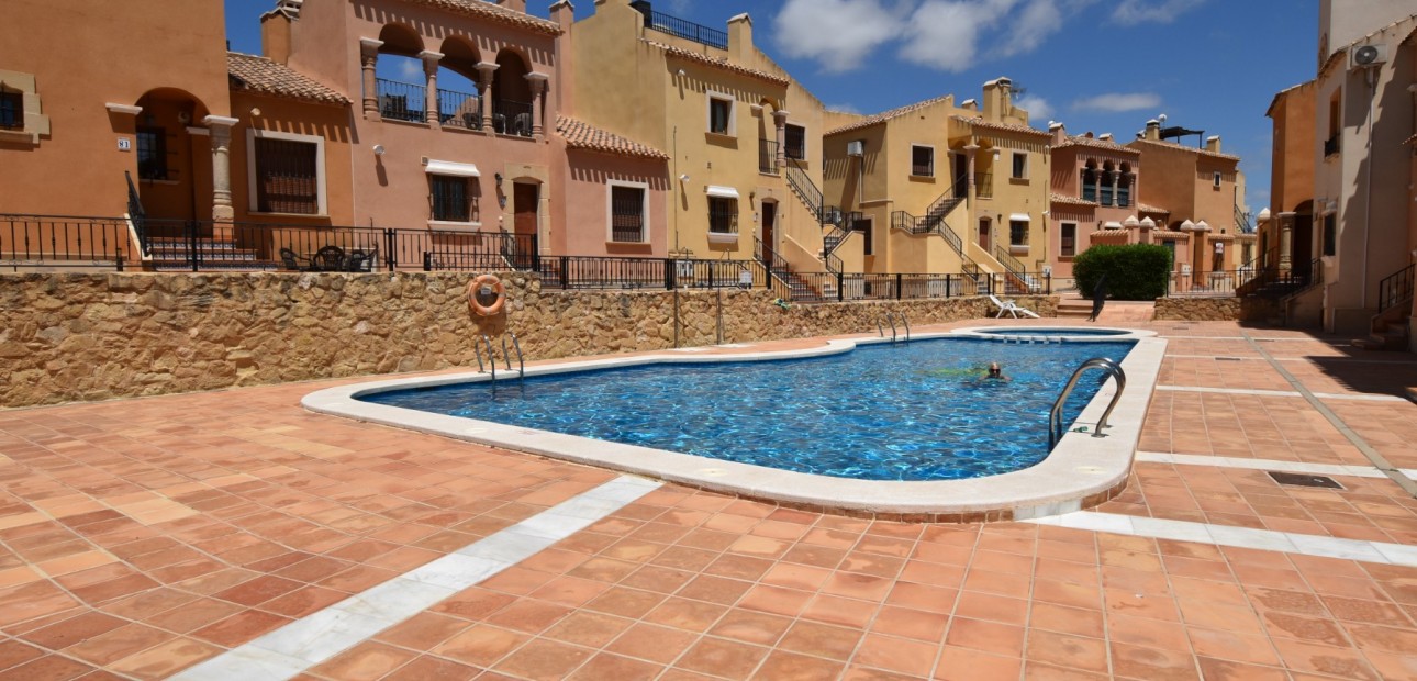 Sale - Apartment / flat -
Algorfa - La Finca Golf Resort
