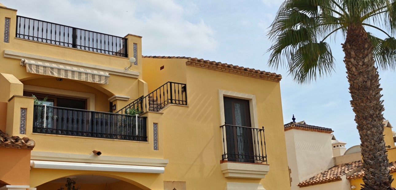Sale - Apartment / flat -
Algorfa - La Finca Golf Resort