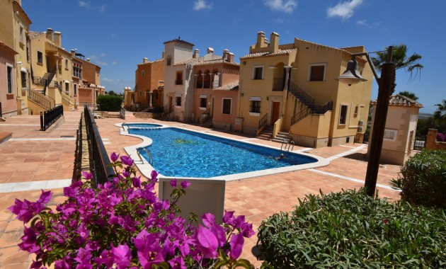 Sale - Apartment / flat -
Algorfa - La Finca Golf Resort