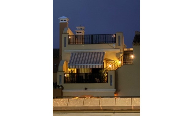 Sale - Apartment / flat -
Algorfa - La Finca Golf Resort