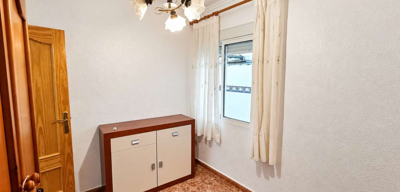 Sale - Apartment / flat -
Rojales - Rojales - Village