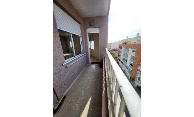 Venta - Apartamento / piso -
Torrevieja - Habaneras