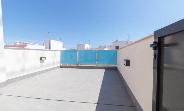 Sale - Penthouse -
Torrevieja - Paseo maritimo