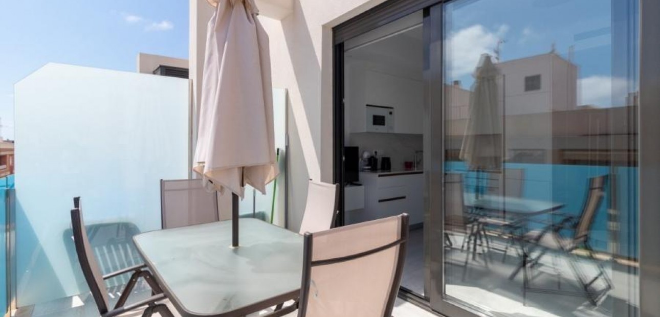 Sale - Penthouse -
Torrevieja - Paseo maritimo