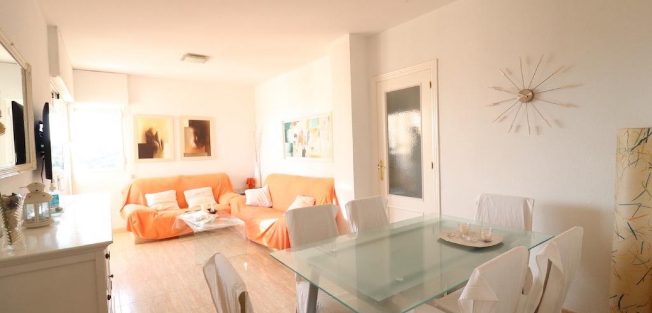 Sale - Apartment / flat -
Orihuela Costa - Campoamor